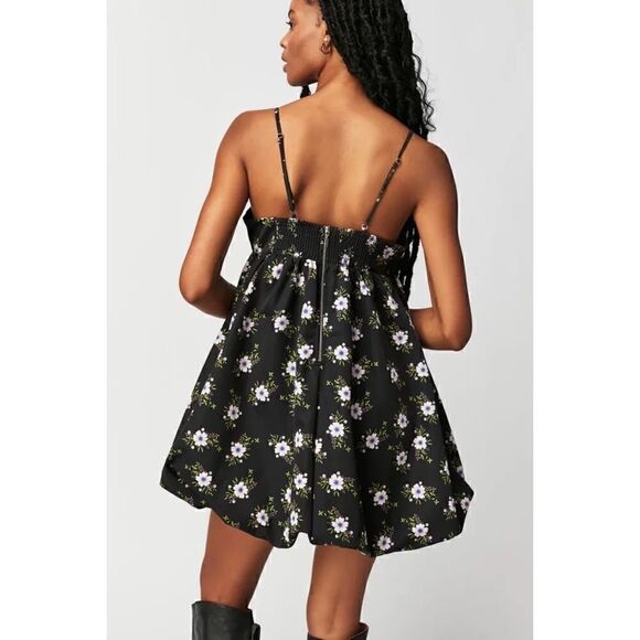 NWT Free People in A Bubble Mini Dress in Black, Size Small - Picture 5 of 16
